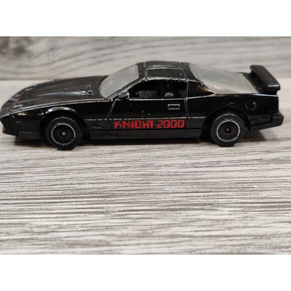 KNIGHT RIDER 2000 - VINTAGE 1982 UNIVERSAL STUDIOS 1:64 DIE-CAST - Picture 5 of 6